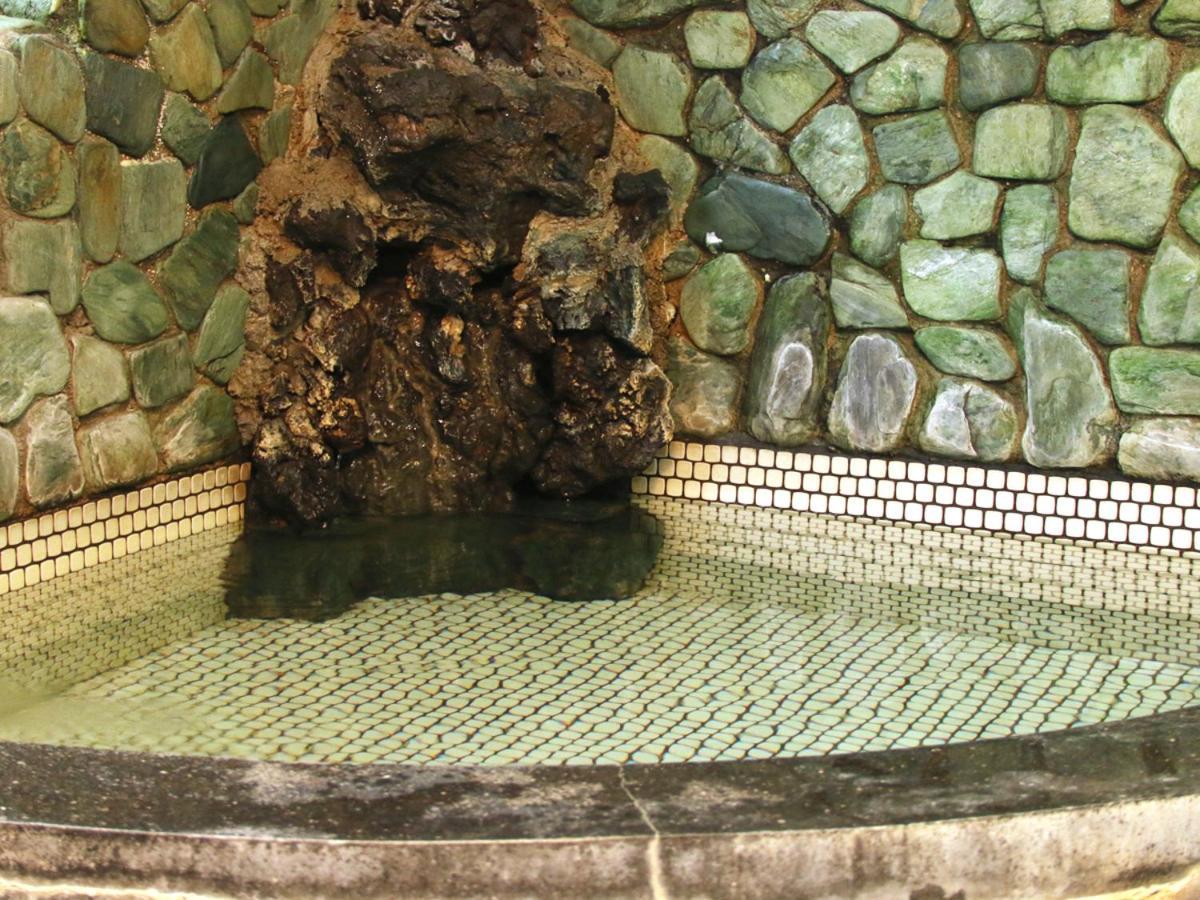 Bekkan Kawanatsu Hotel Shin'onsen Екстериор снимка