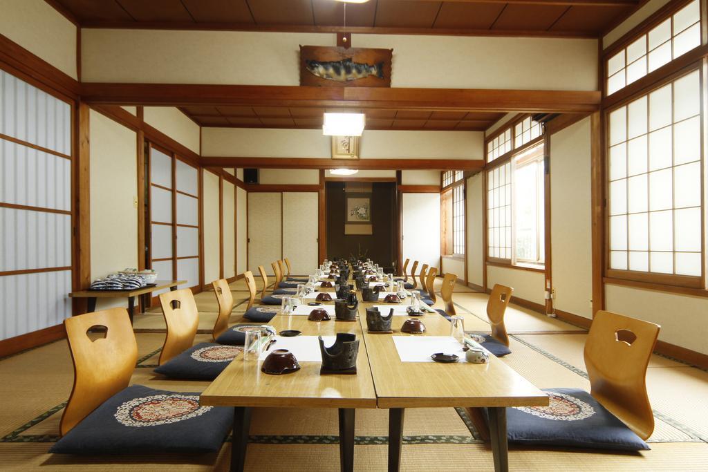 Bekkan Kawanatsu Hotel Shin'onsen Екстериор снимка